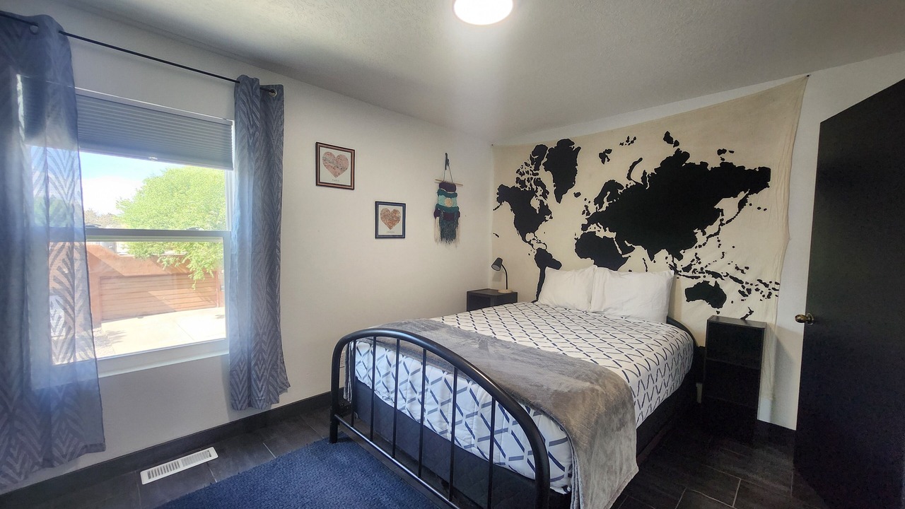 Photo of Bedroom in Northeast Heights