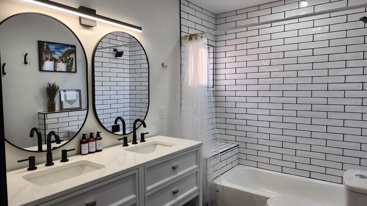 Photo of Bathroom in Northeast Heights