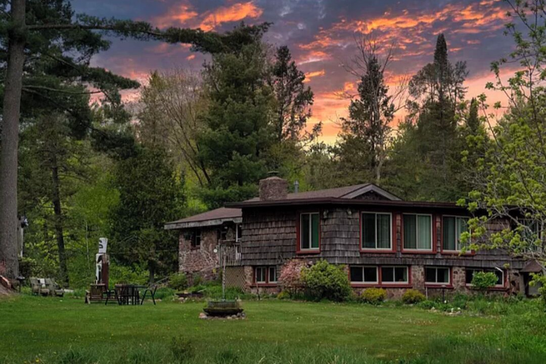 Photo of Outdoor in Bloomer