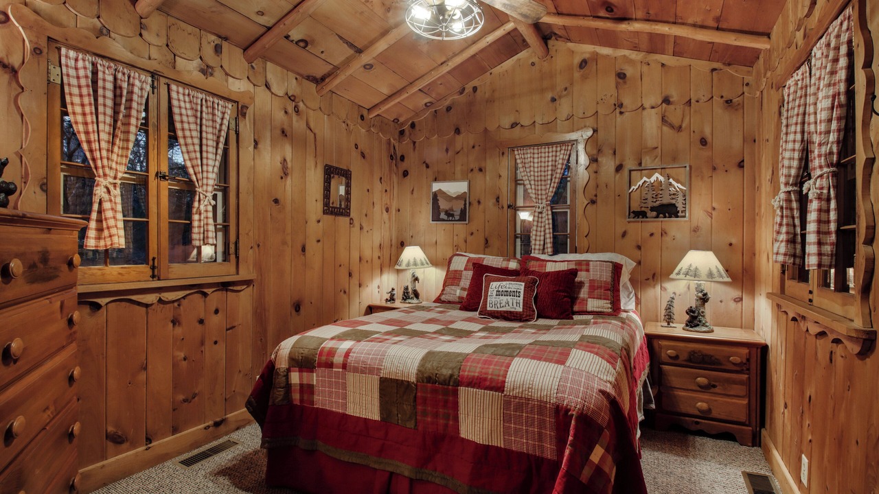 Photo of Bedroom in Bloomer