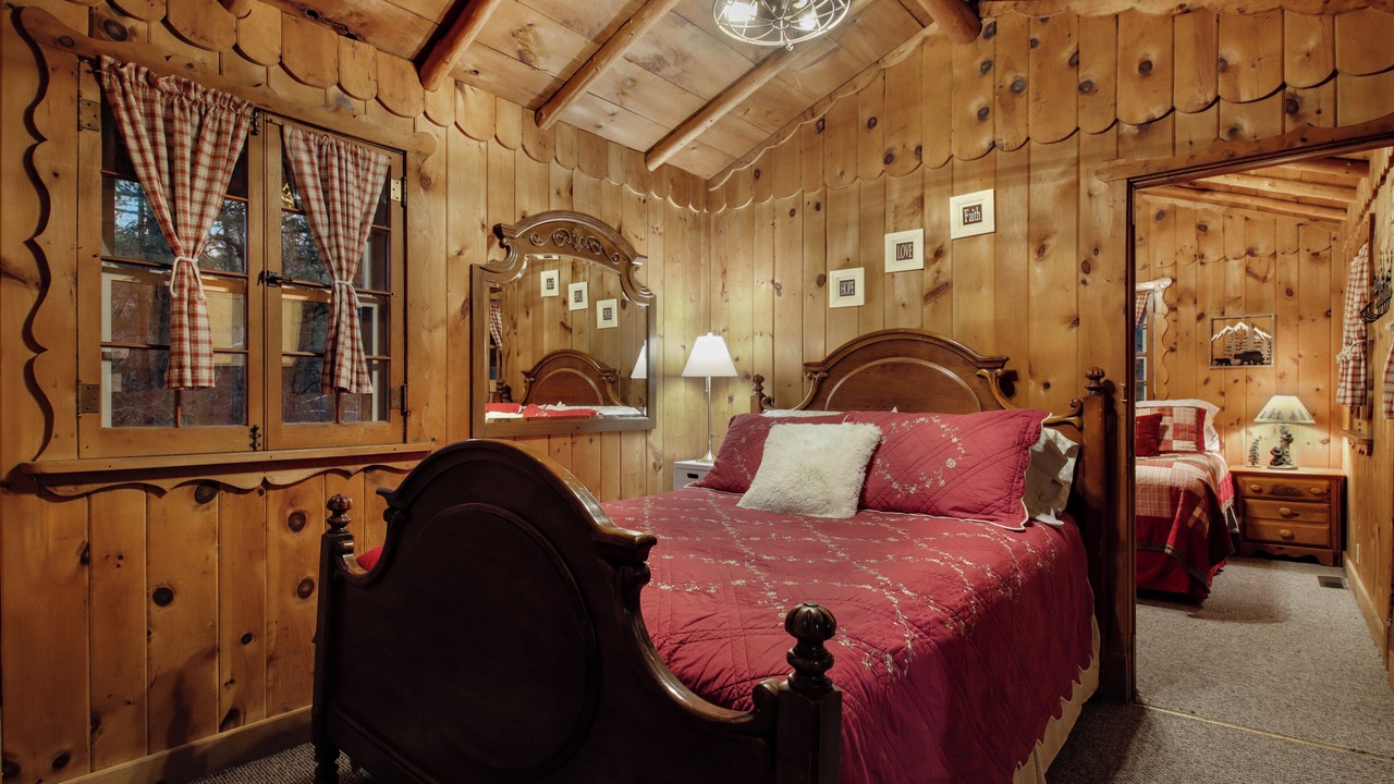 Photo of Bedroom in Bloomer