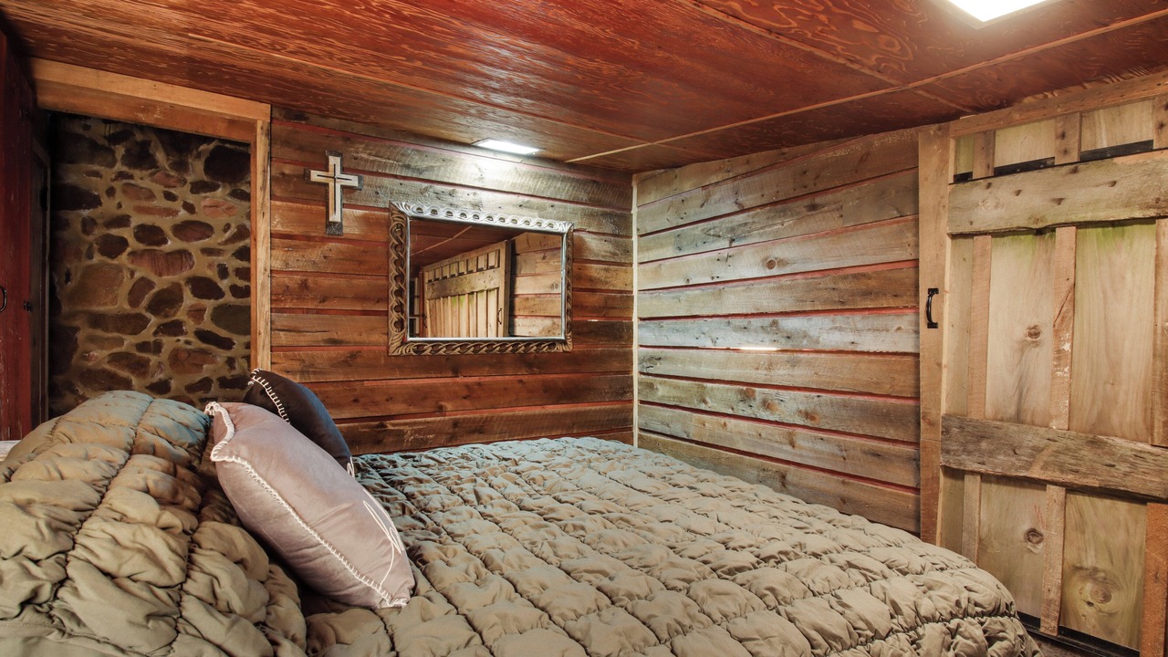 Photo of Bedroom in Bloomer