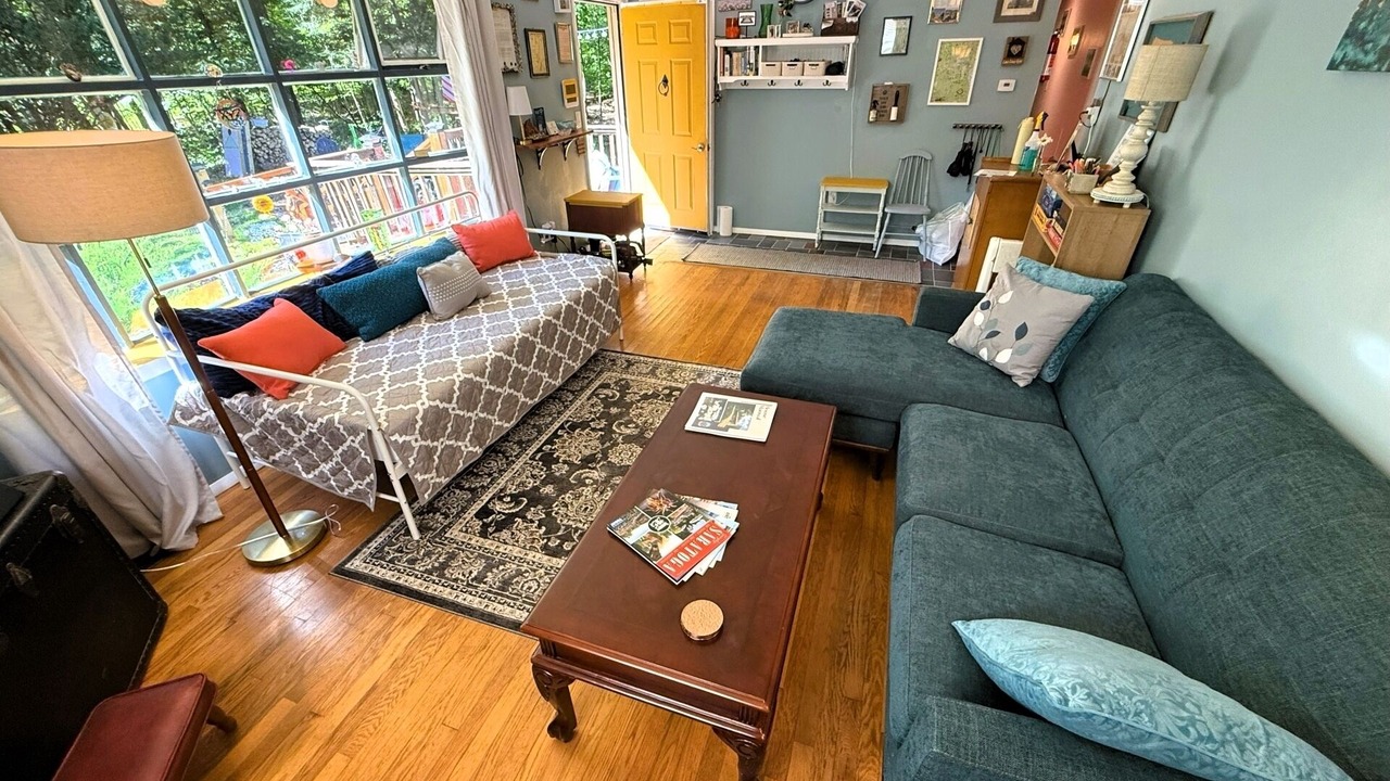Photo of Livingroom in Greenfield Center