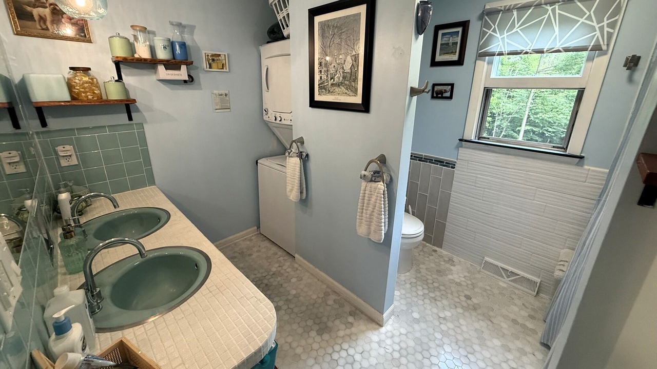 Photo of Bathroom in Greenfield Center