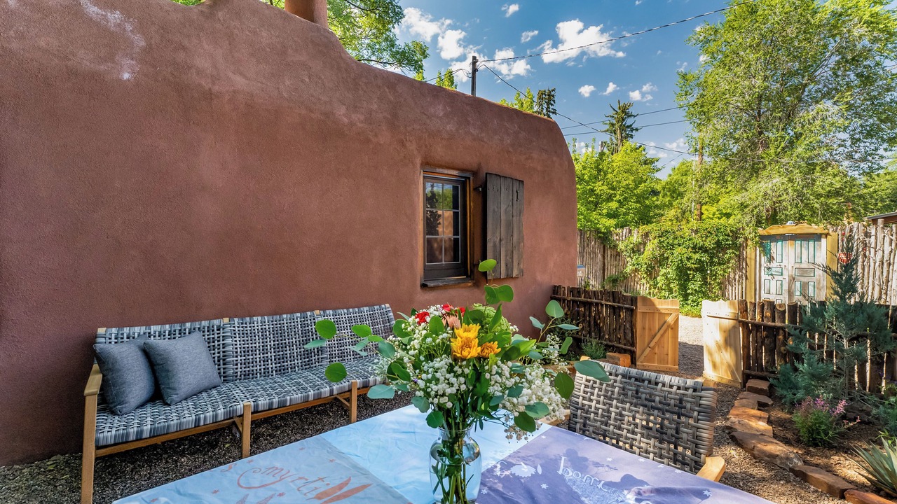 Photo of Patio Balcony in Historic Eastside