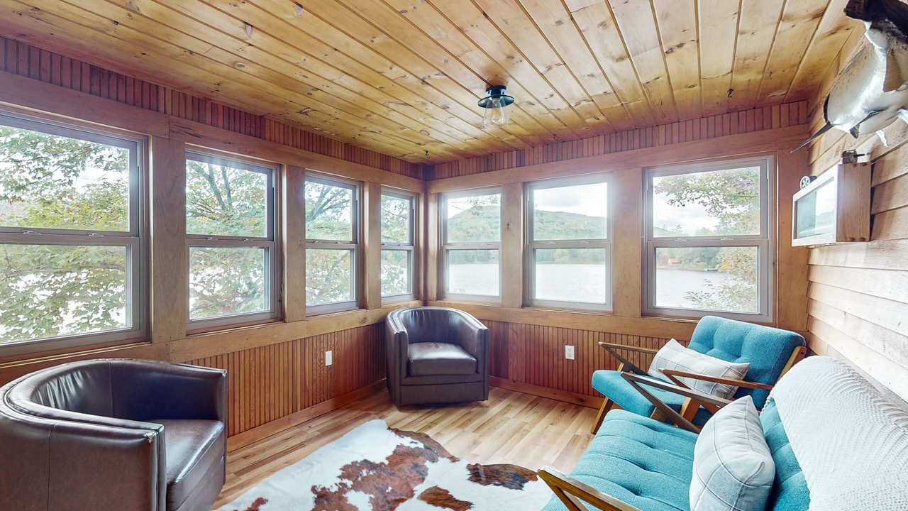 Photo of Livingroom in Eden