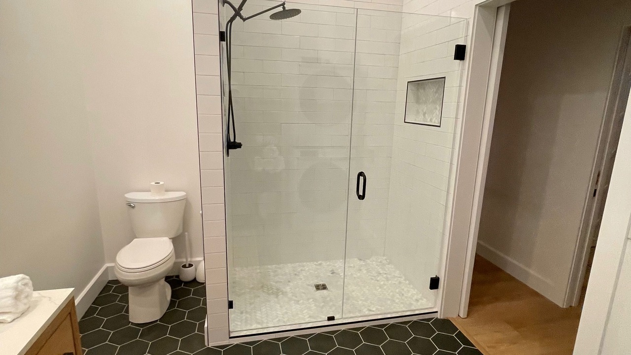 Photo of Bathroom in Madisonville