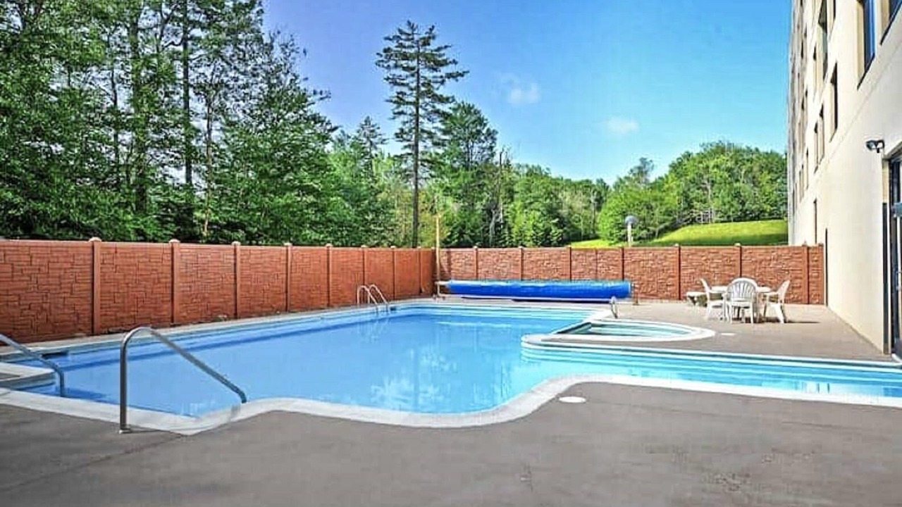 Photo of Outdoor in Snowshoe
