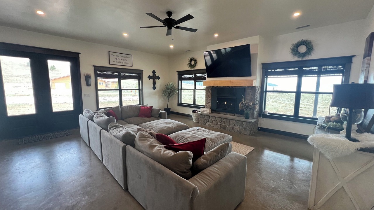 Photo of Livingroom in Eagle Nest