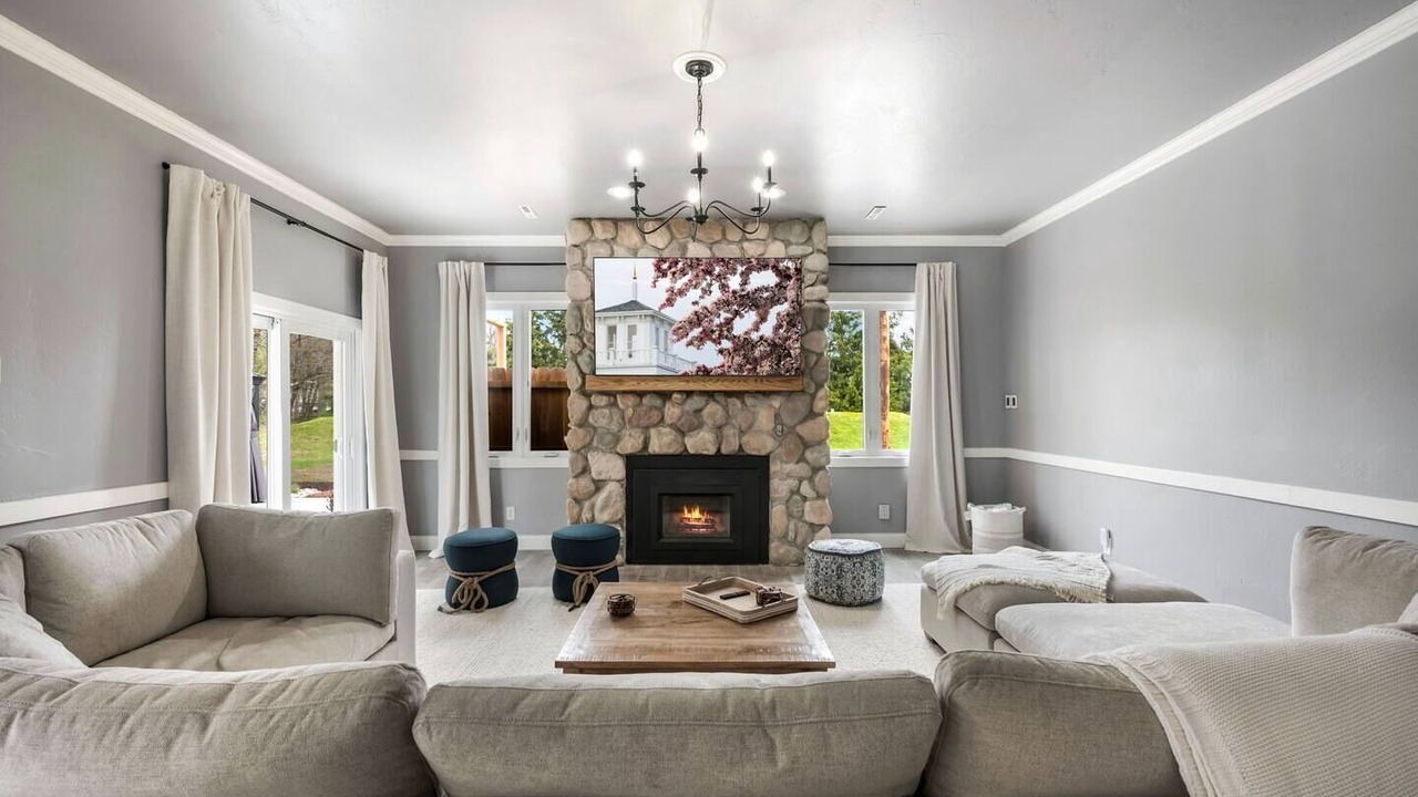 Photo of Livingroom in Egg Harbor