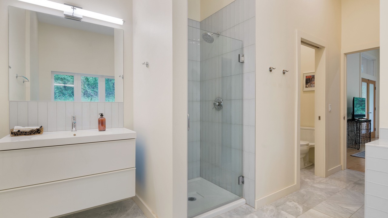Photo of Bathroom in Housatonic