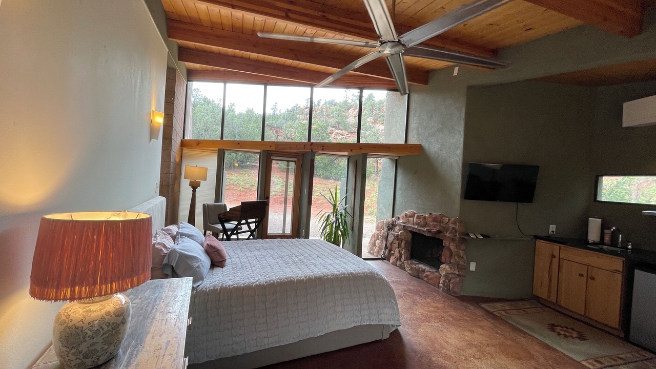 Photo of Bedroom in Canoncito