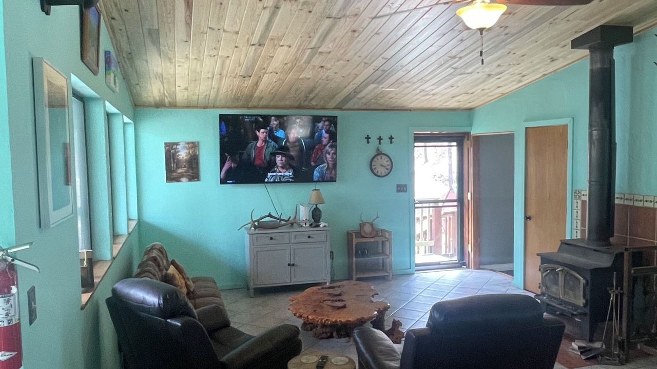 Photo of Livingroom in Jemez Springs