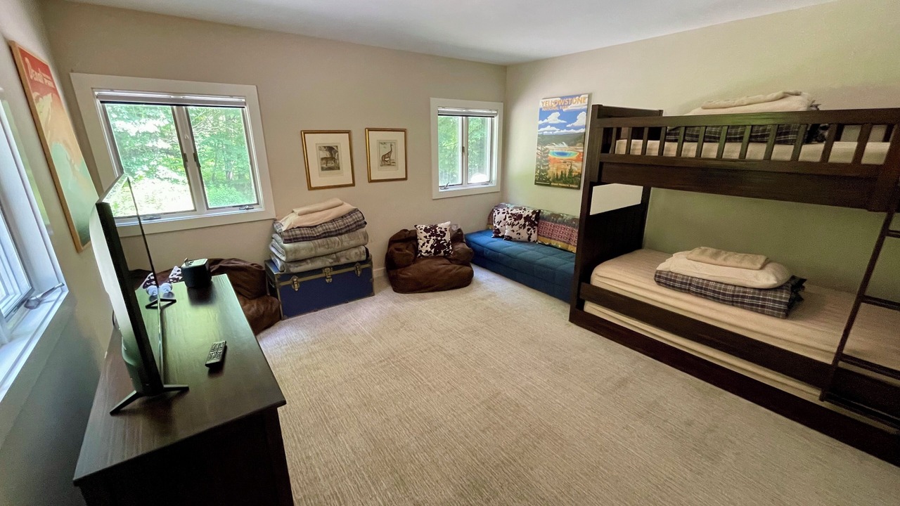 Photo of Bedroom in Warren