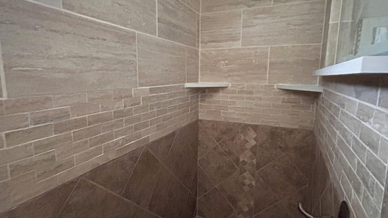 Photo of Bathroom in Navarre