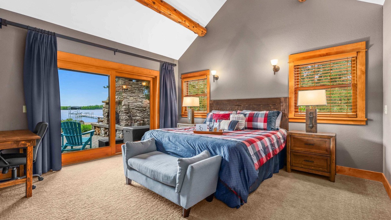 Photo of Bedroom in Crosslake