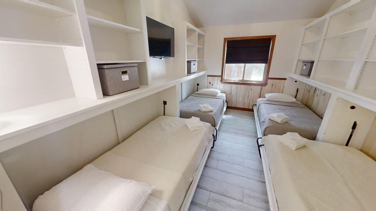Photo of Bedroom in Red River