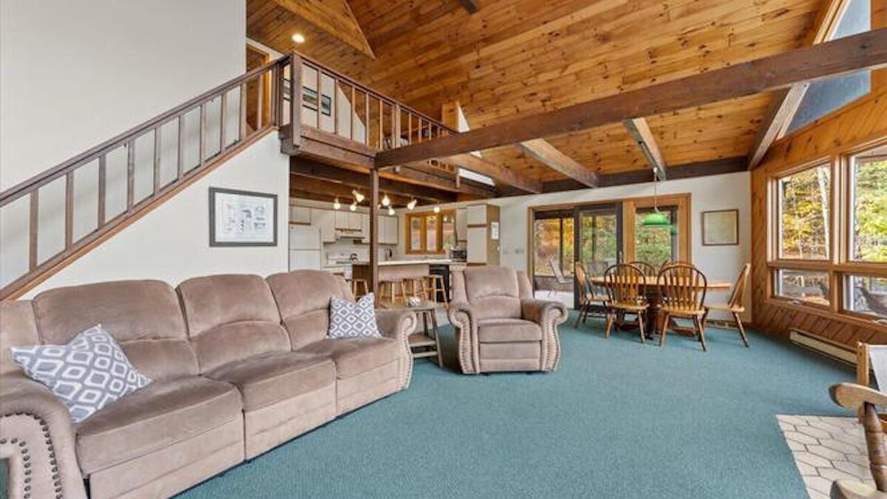Photo of Livingroom in Paradox