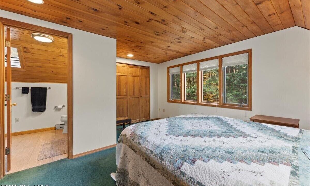 Photo of Bedroom in Paradox