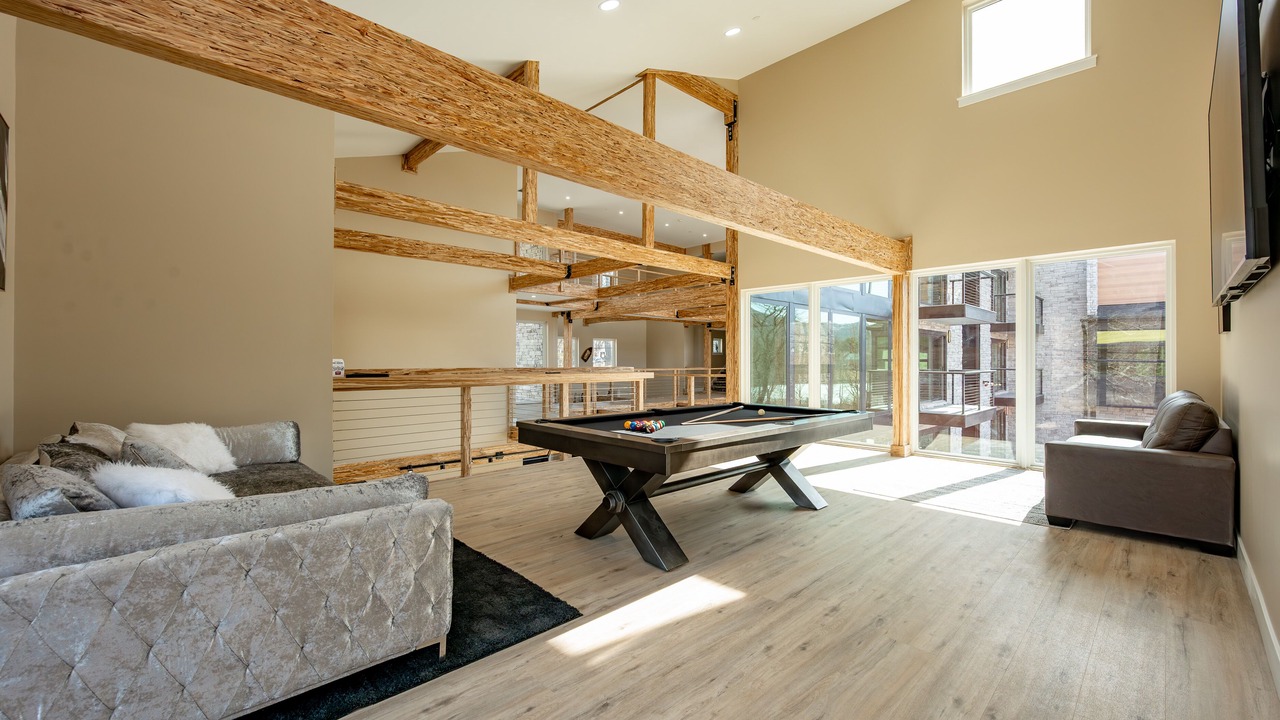 Photo of Livingroom in McHenry
