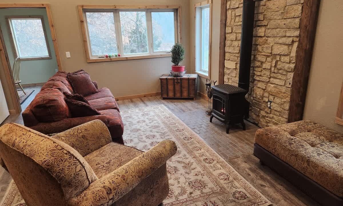 Photo of Livingroom in Lyndon Station