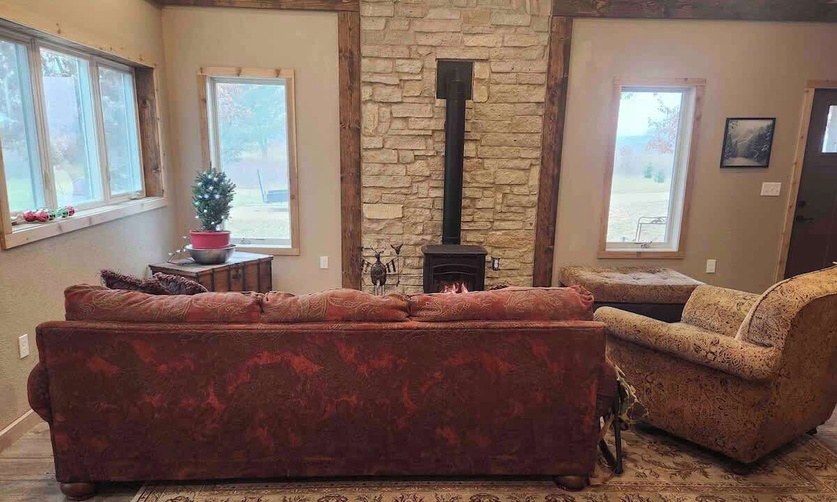 Photo of Livingroom in Lyndon Station