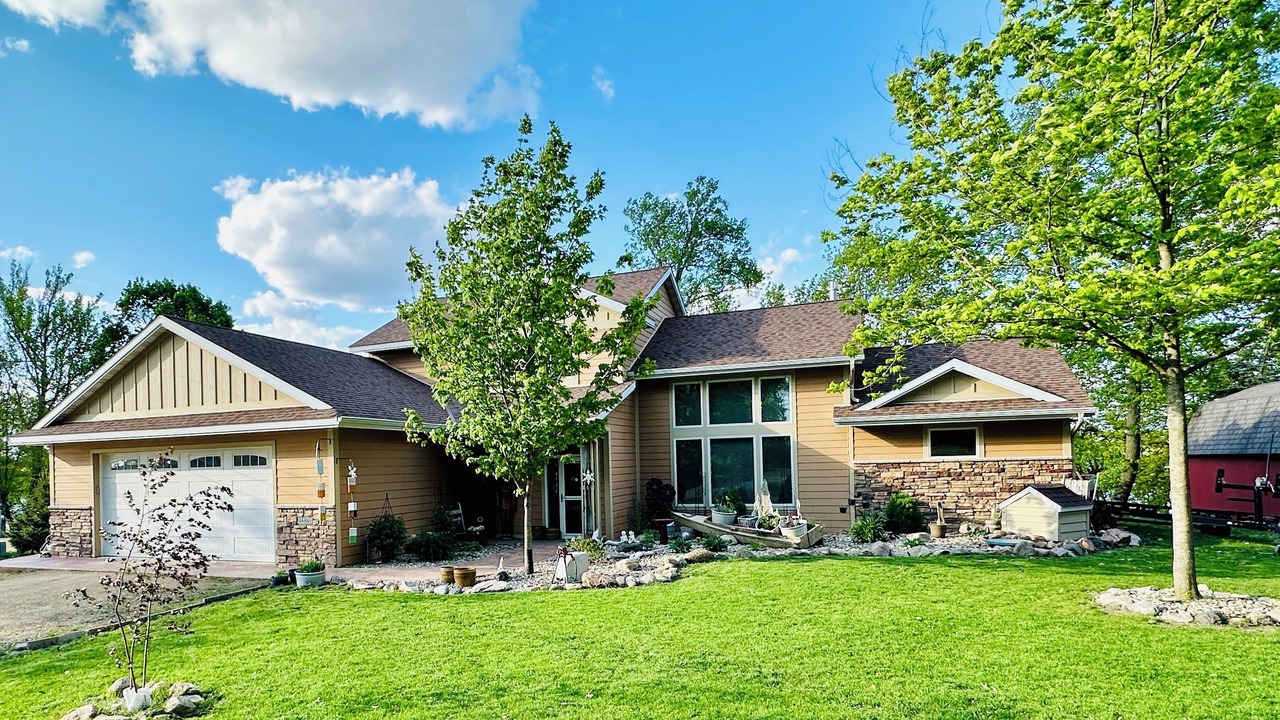 Photo of Outdoor in Madison Lake