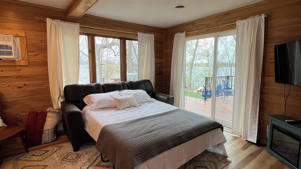 Photo of Bedroom in Center City