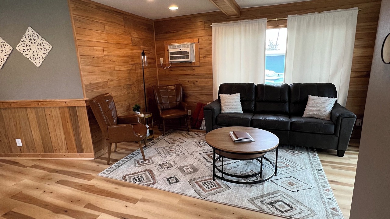 Photo of Livingroom in Center City