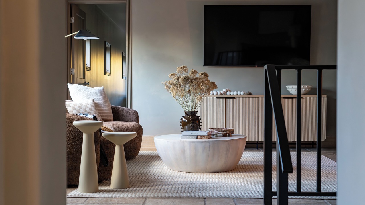 Photo of Livingroom in North Hills