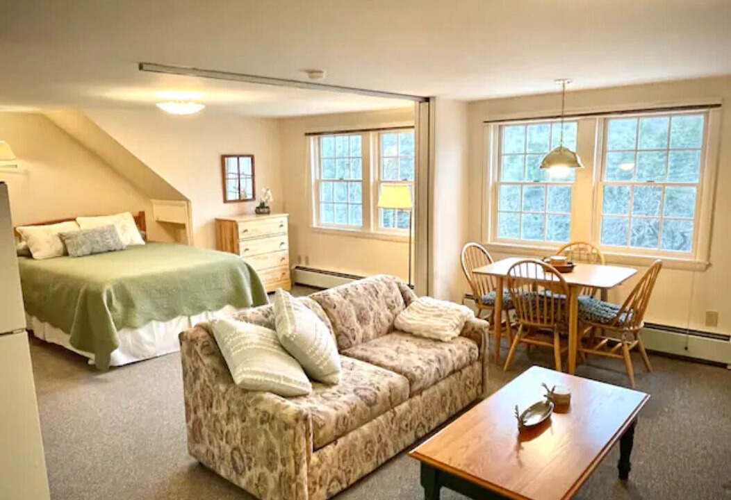 Photo of Livingroom in North Woodstock