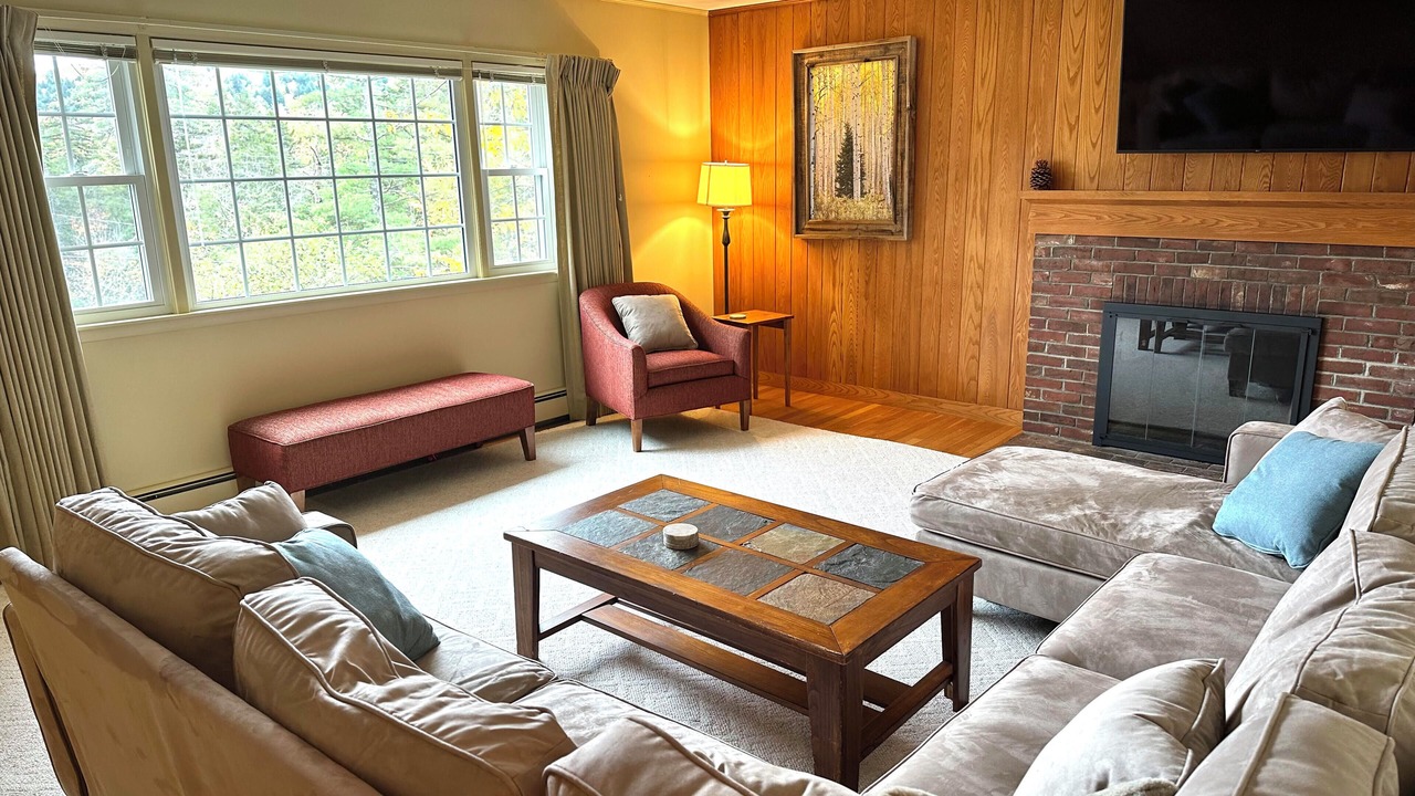 Photo of Livingroom in North Woodstock