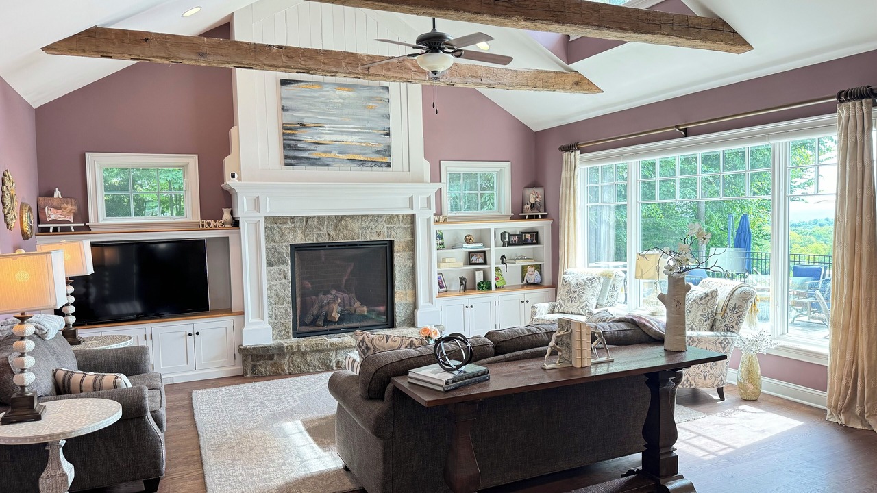 Photo of Livingroom in Greenfield Center