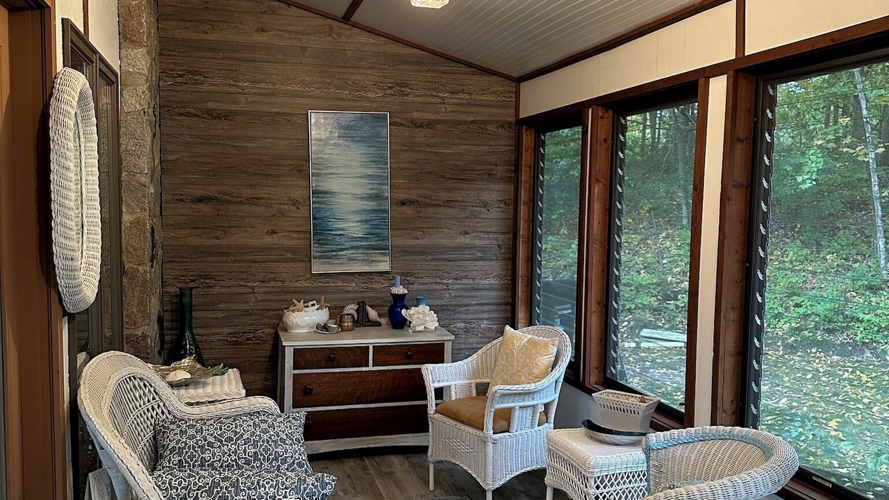Photo of Bedroom in Lindstrom