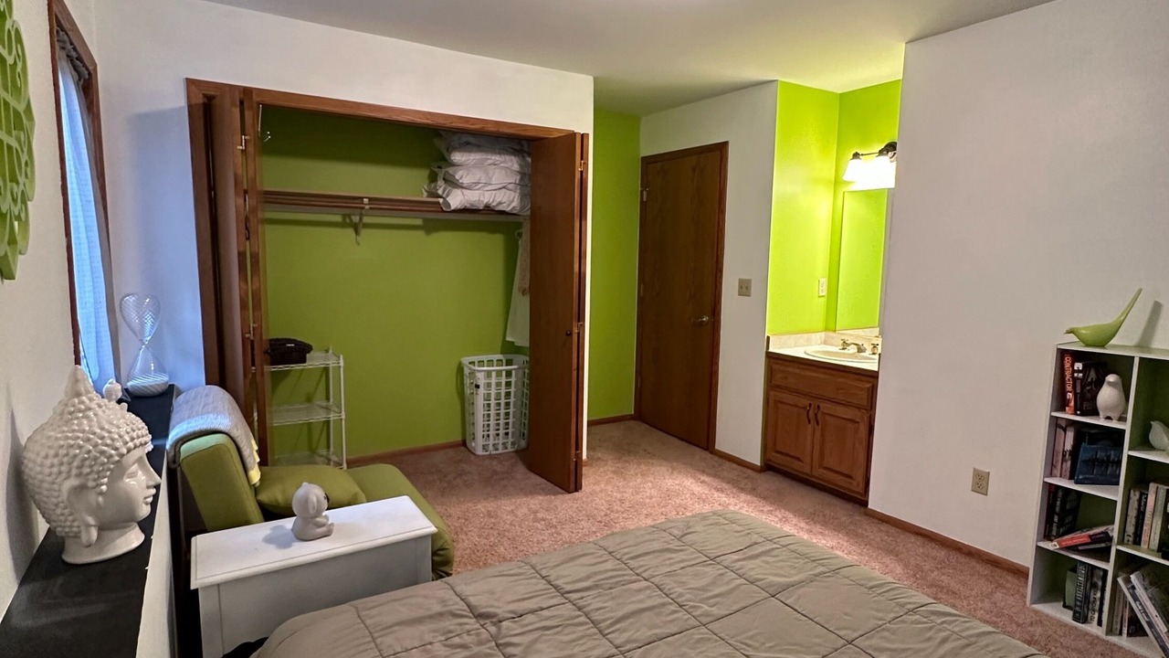 Photo of Bedroom in Lindstrom