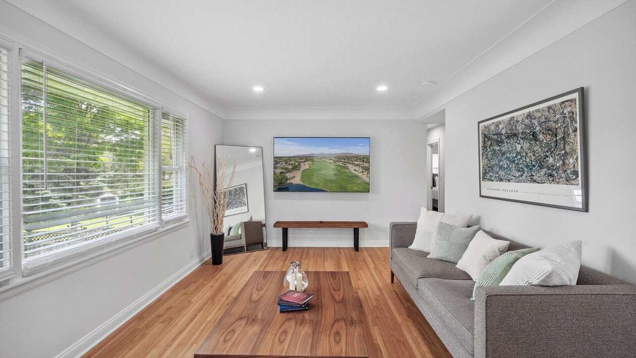 Photo of Livingroom in Richfield