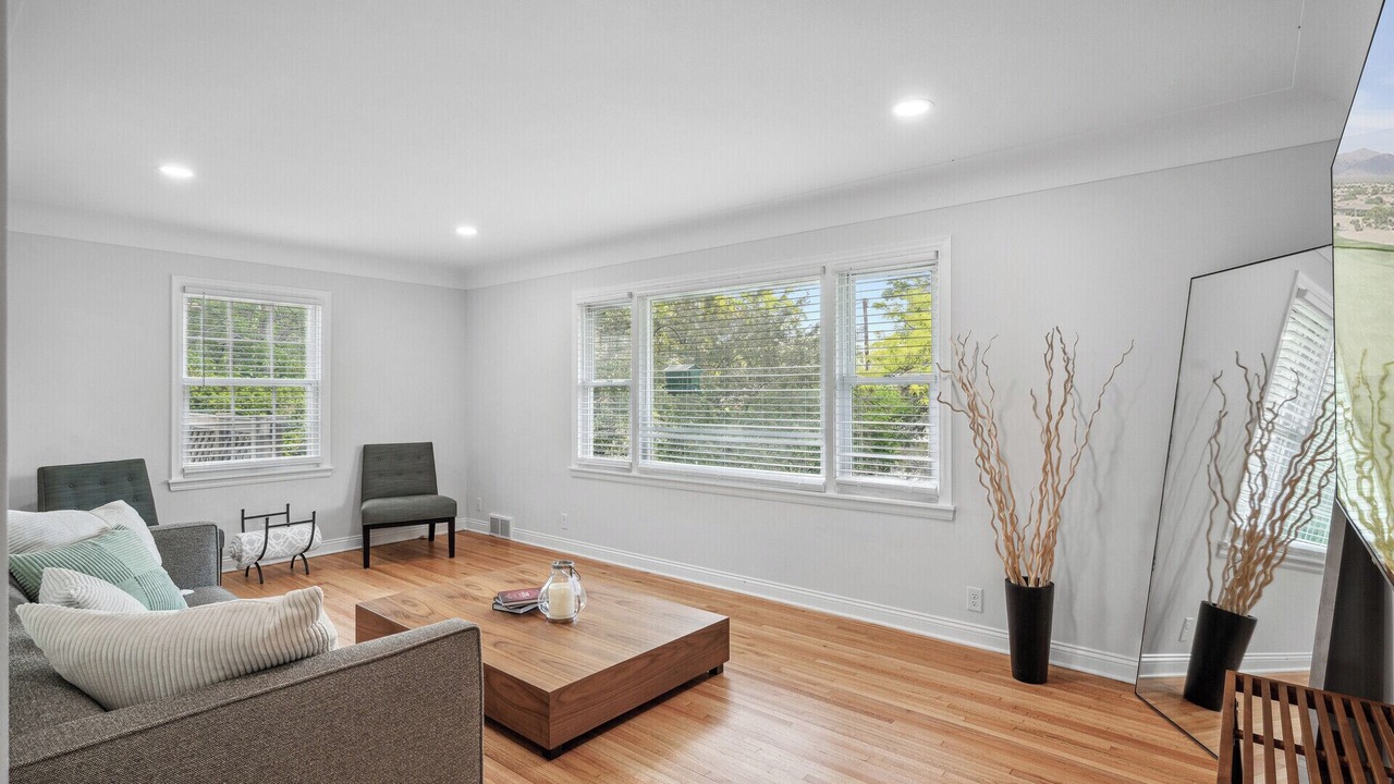 Photo of Livingroom in Richfield
