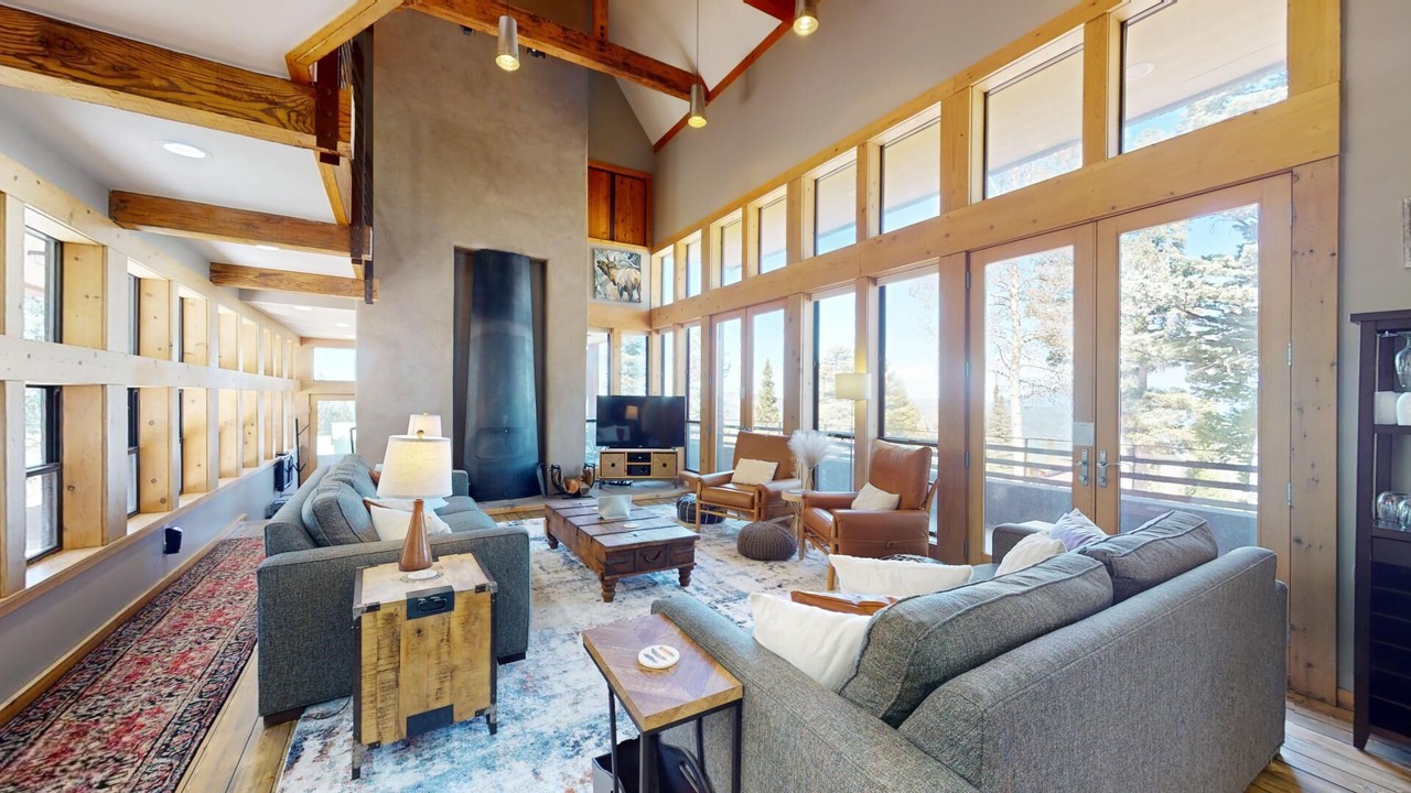 Photo of Livingroom in Angel Fire