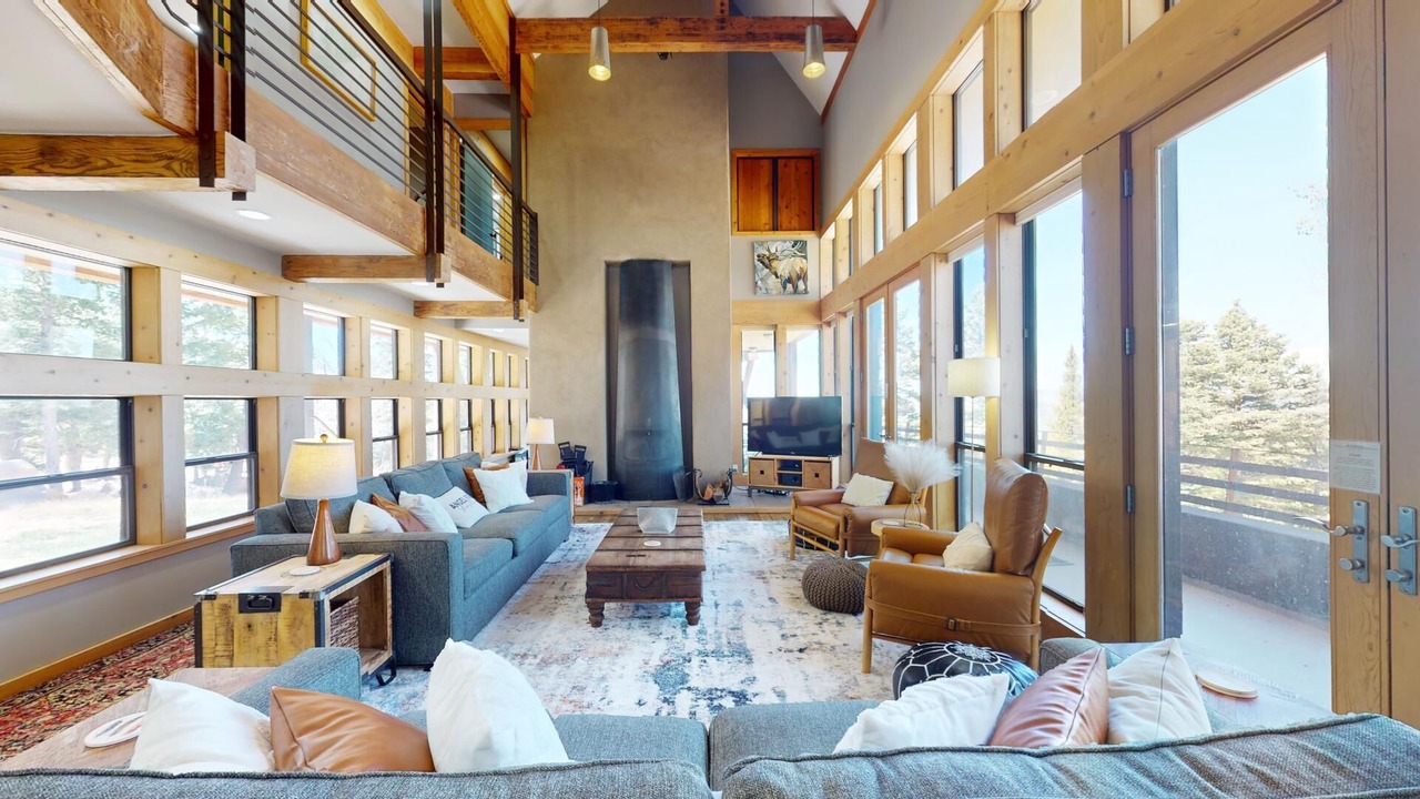 Photo of Livingroom in Angel Fire
