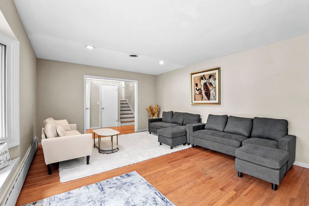 Photo of Livingroom in Longmeadow