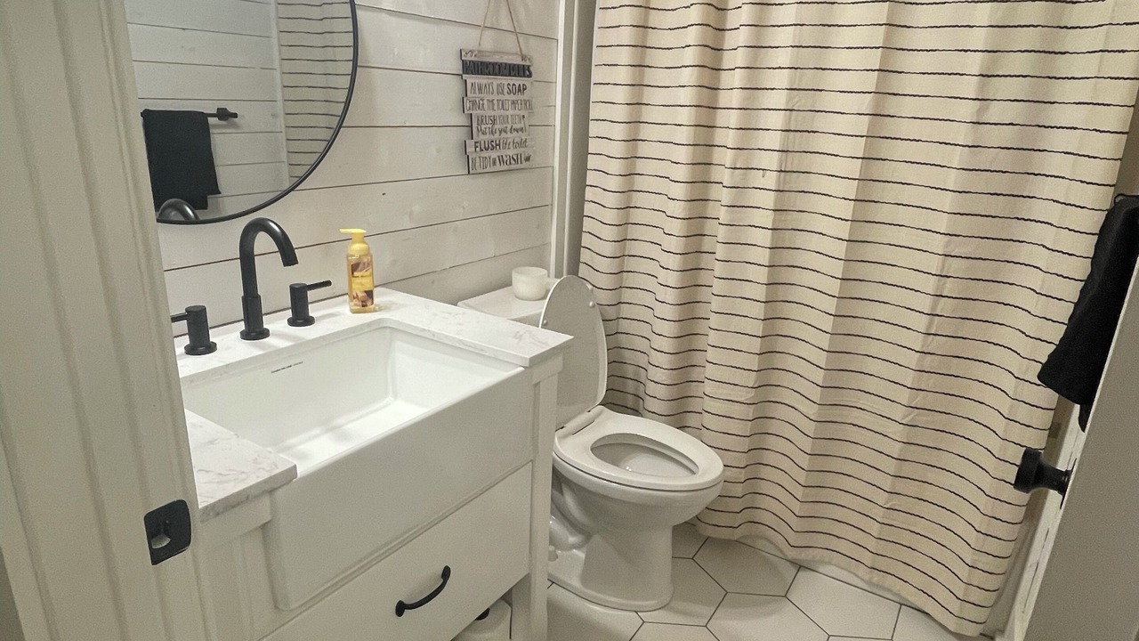 Photo of Bathroom in Keslers Cross Lanes