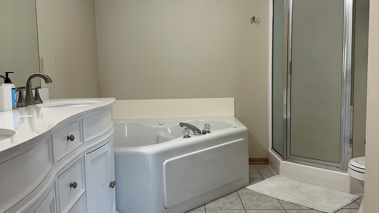 Photo of Bathroom in Woodbury