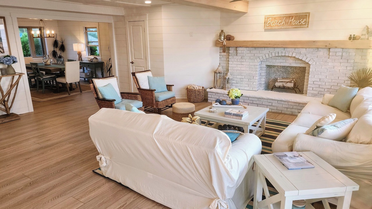 Photo of Livingroom in Sea Breeze