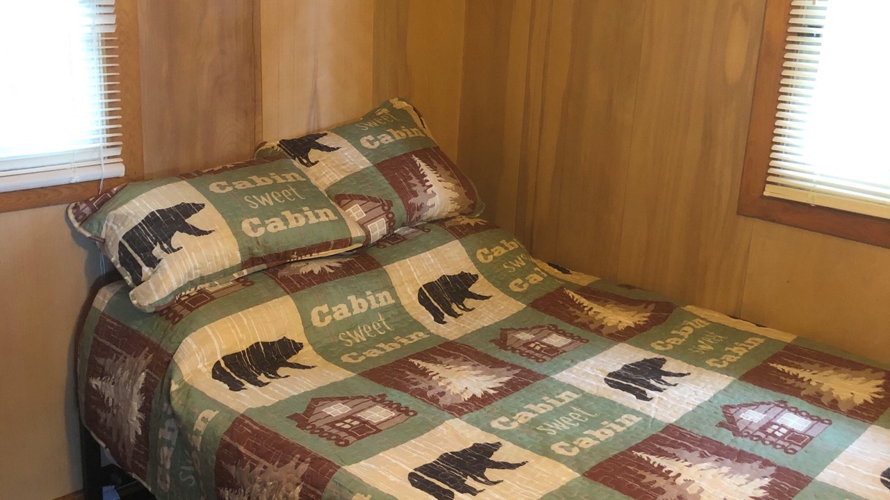 Photo of Bedroom in Tomahawk