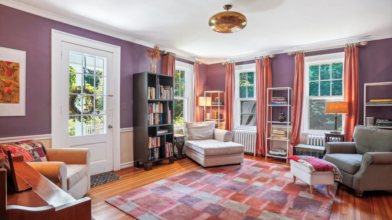 Photo of Livingroom in North Bethesda