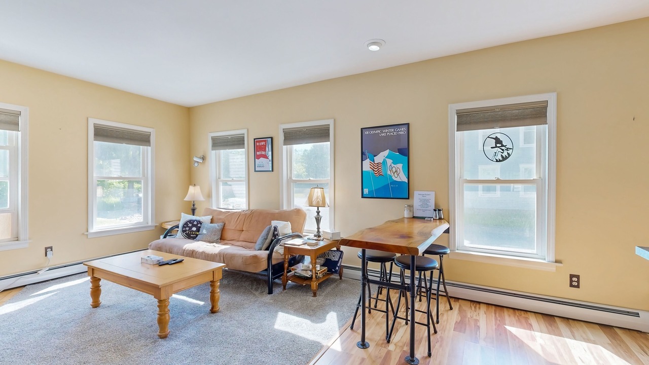 Photo of Livingroom in Proctorsville