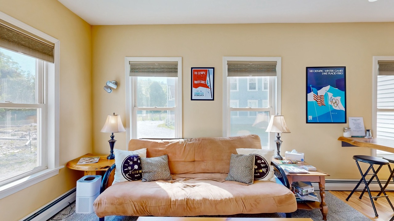 Photo of Livingroom in Proctorsville