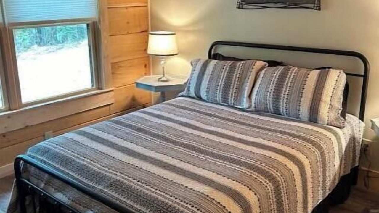 Photo of Bedroom in Wardensville