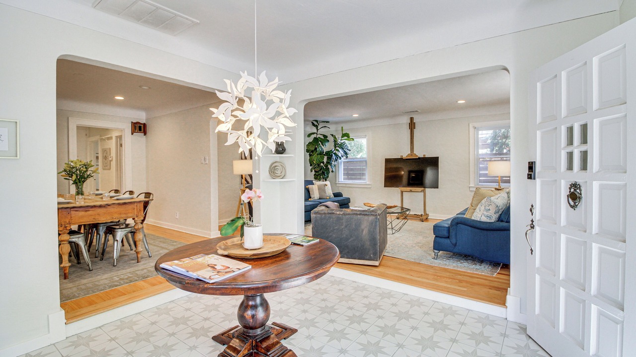 Photo of Livingroom in Nob Hill