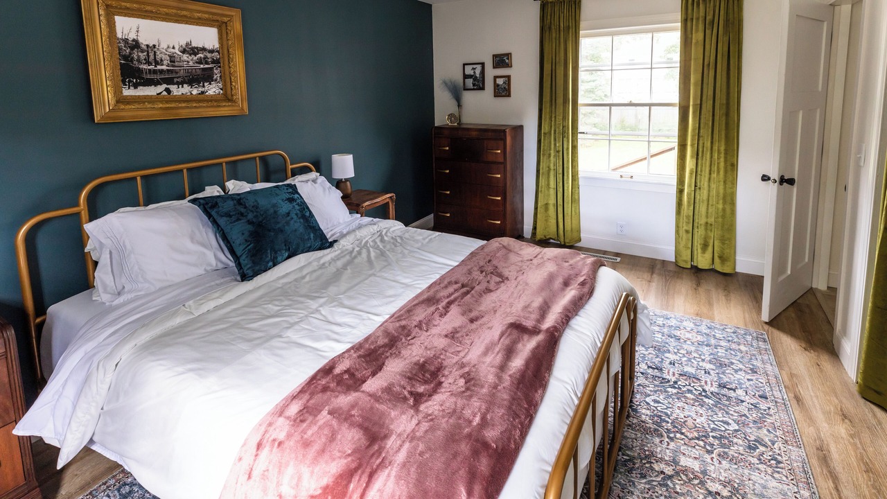 Photo of Bedroom in Taylors Falls